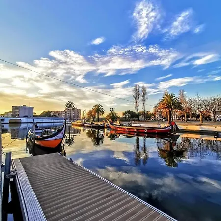 Charminn Estacao アパート *